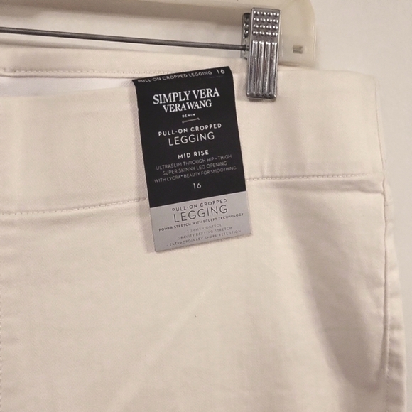 Simply Vera Silk Denim Pull on Legging 16 NWT - Picture 2 of 6